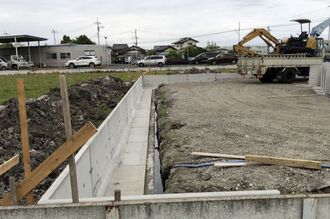 擁壁工事のつづき...